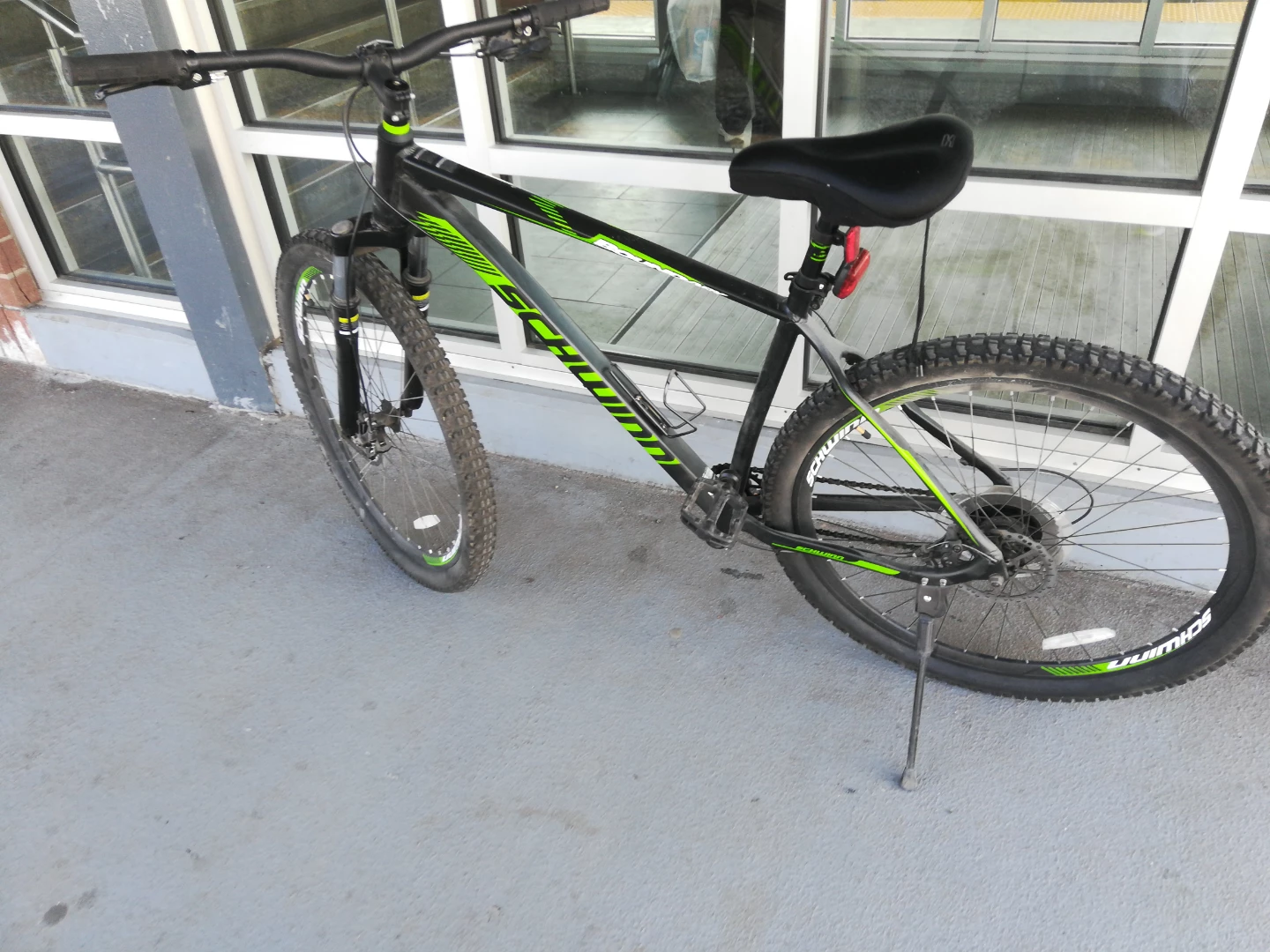 Schwinn mountain bike 29inch fat boy tires