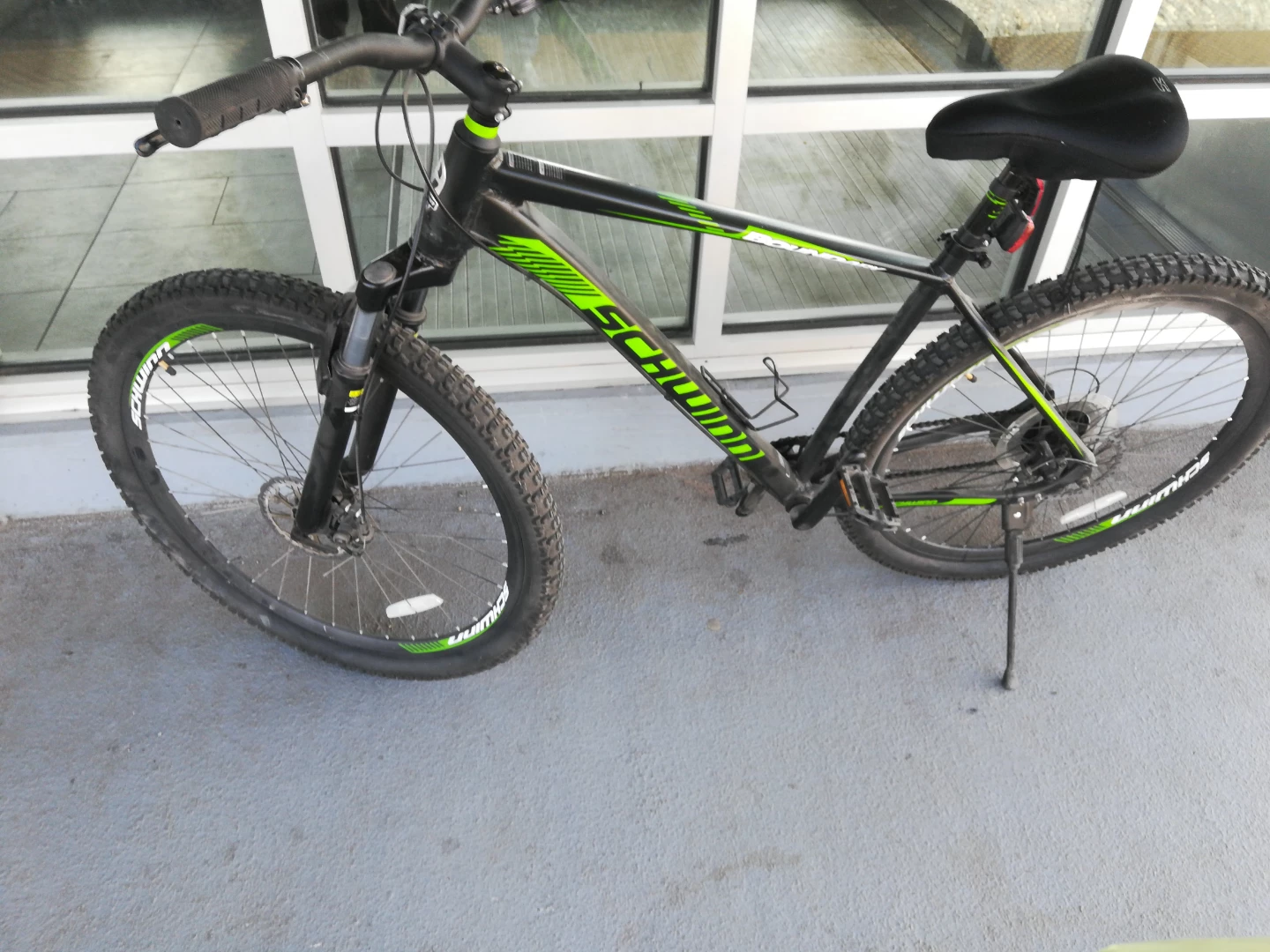 Schwinn mountain bike 29inch fat boy tires - photo 2