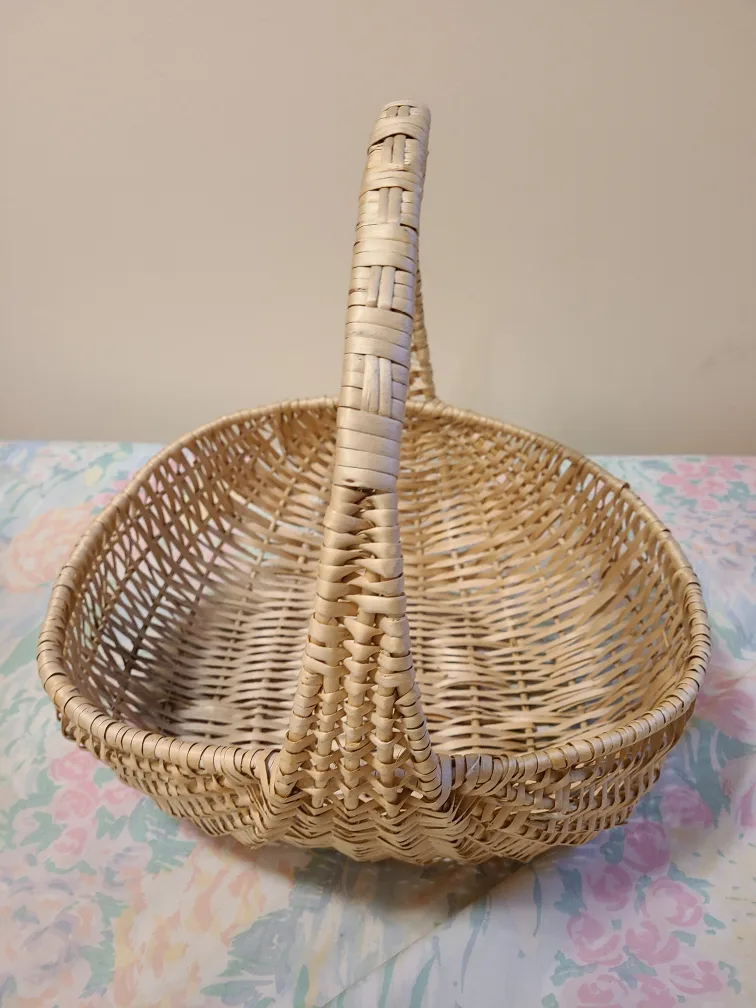Big wicker basket with handles image indicator(3)