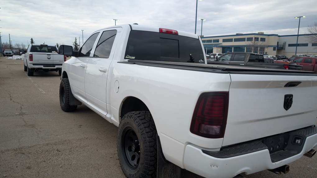 2016 Ram Sport 1500 Crew Cab 4x4 - photo 5