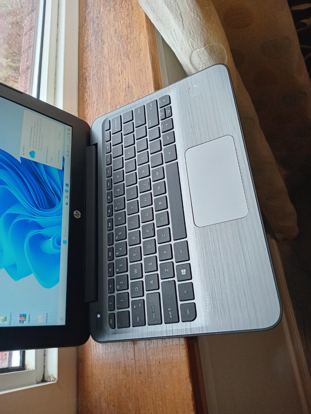 hp laptop Windows 11 office word excel LIKE NEW