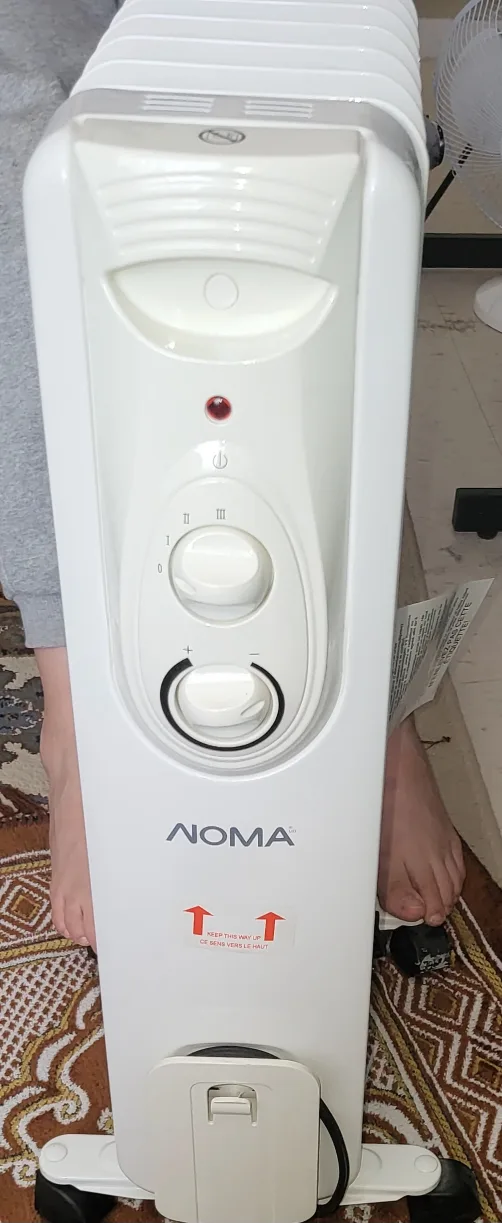 NOMA 7-Fin Oil Filled Radiator Heater image indicator(2)