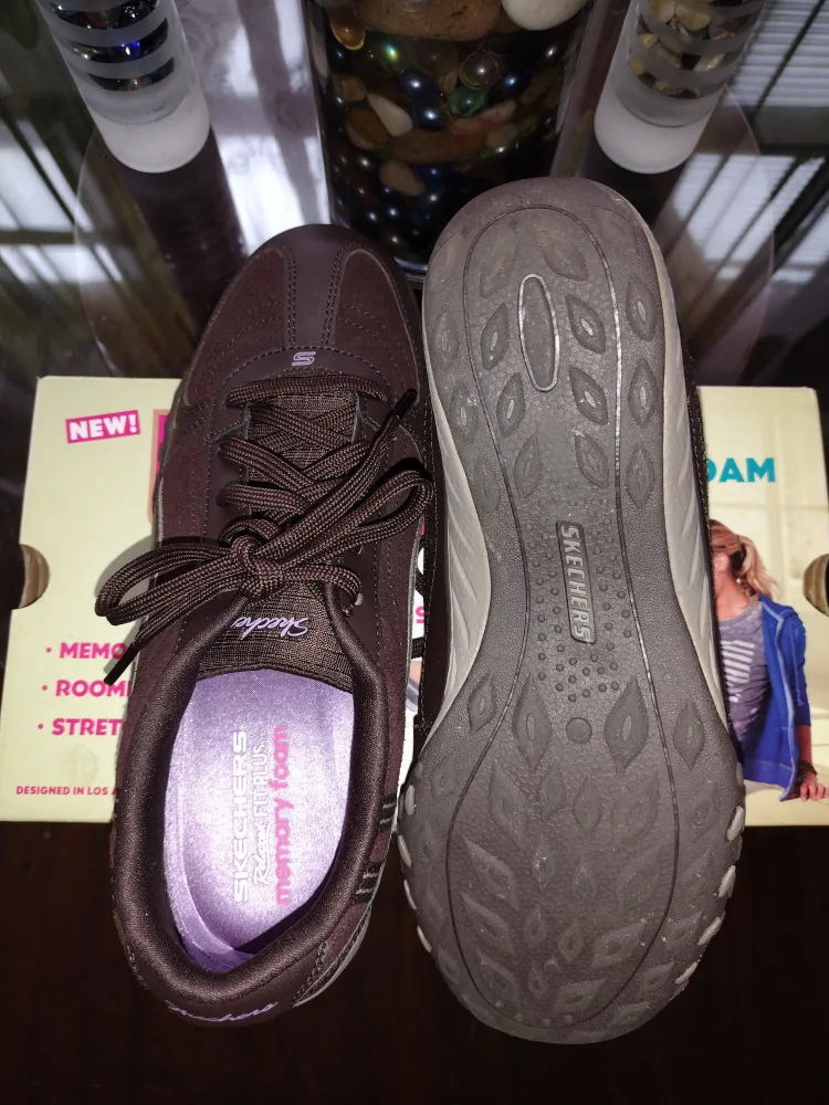 Skechers Relaxed Fit Plus Memory Foam Brown Women's Shoes 💚 image indicator(6)