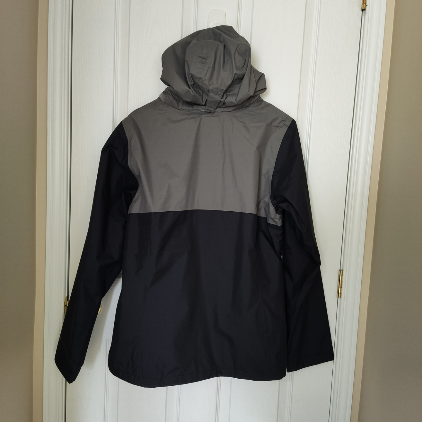 Columbia Sportswear Company Women's Rain Jacket - Size XL - photo 2