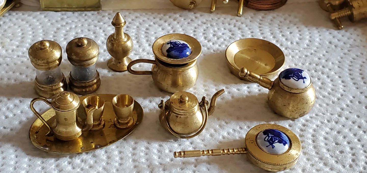 Vintage Miniature Brass Collectibles - Lot of 50+ Pieces image indicator(4)