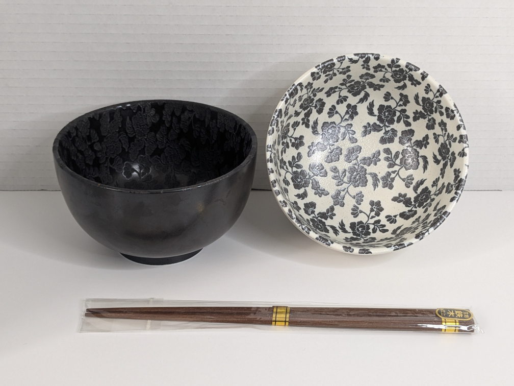 Japanese-Style Two-Bowl Set with Chopsticks - photo 2