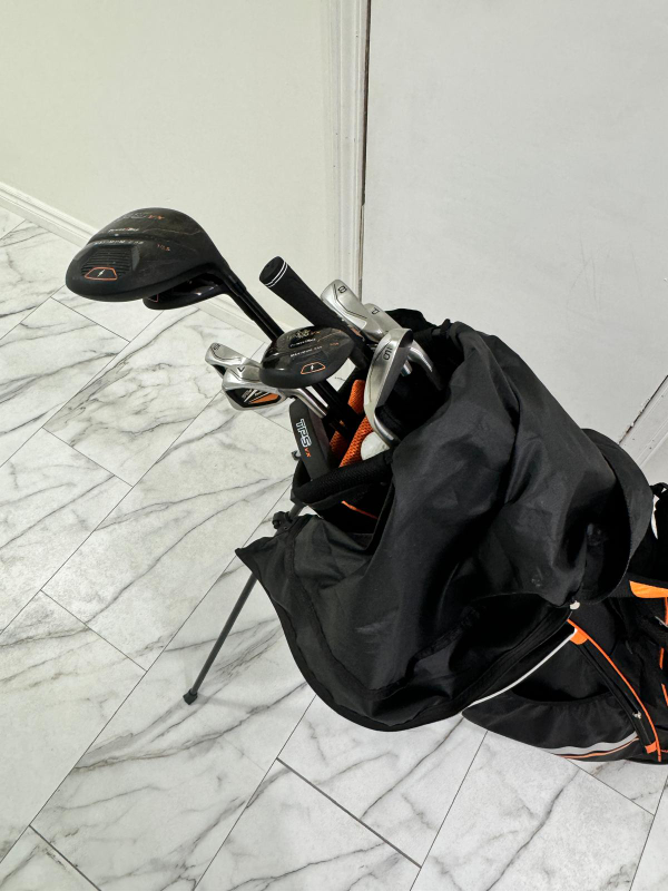 Pre-owned Golf Club Set with Stand Bag - photo 2
