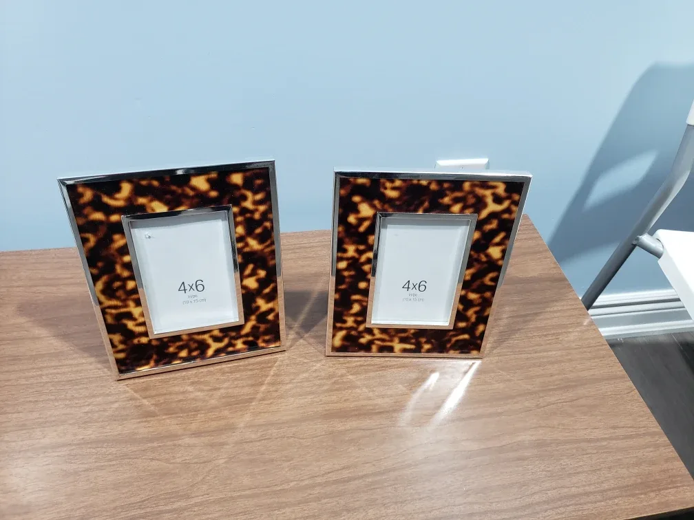 Set of Two 4x6 Photo Frames - Tortoiseshell Pattern image indicator(2)