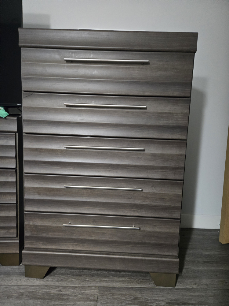 6-Drawer Dark Brown Wooden Dresser