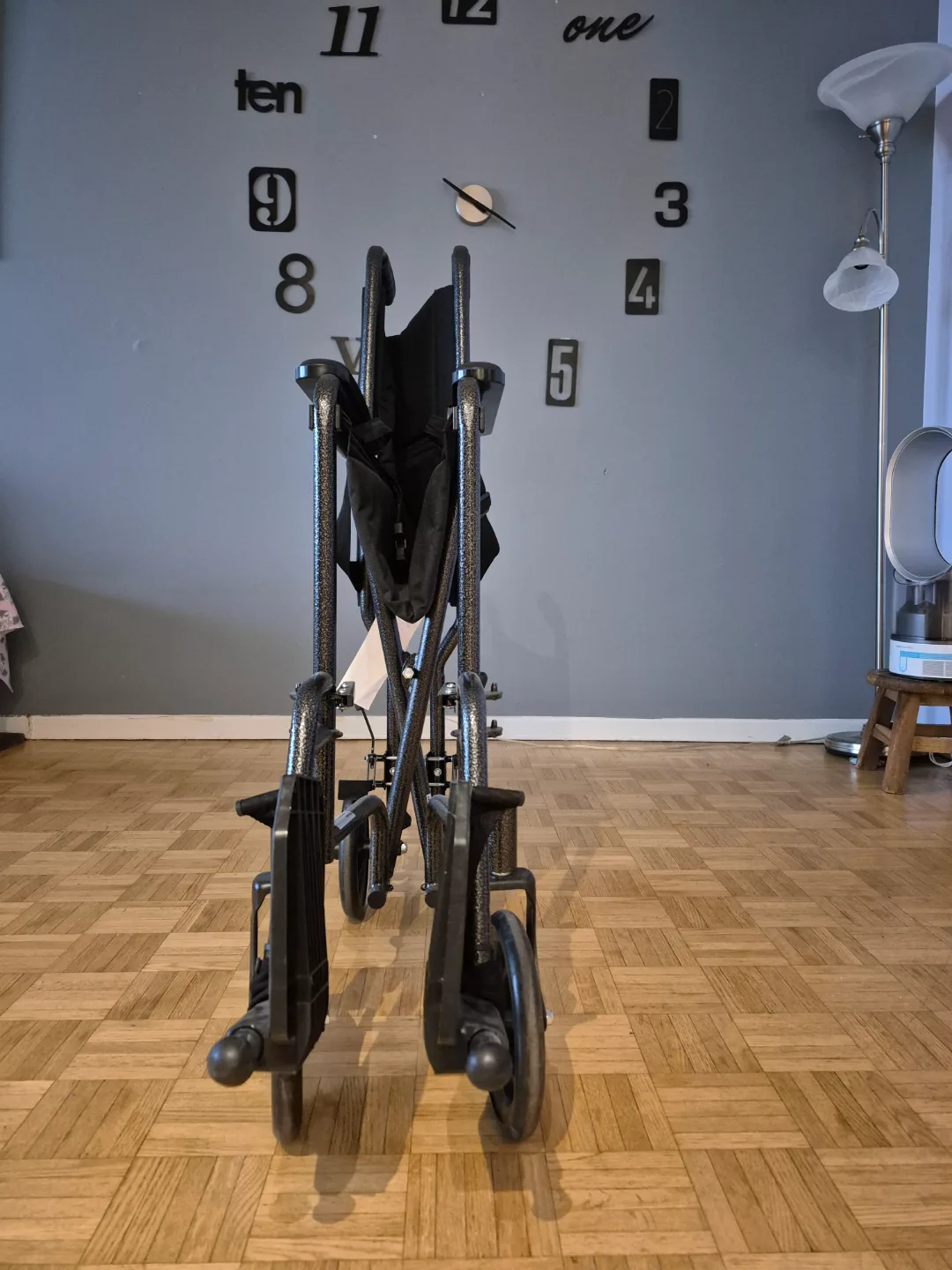 Drive Medical Lightweight Wheelchair image indicator(9)