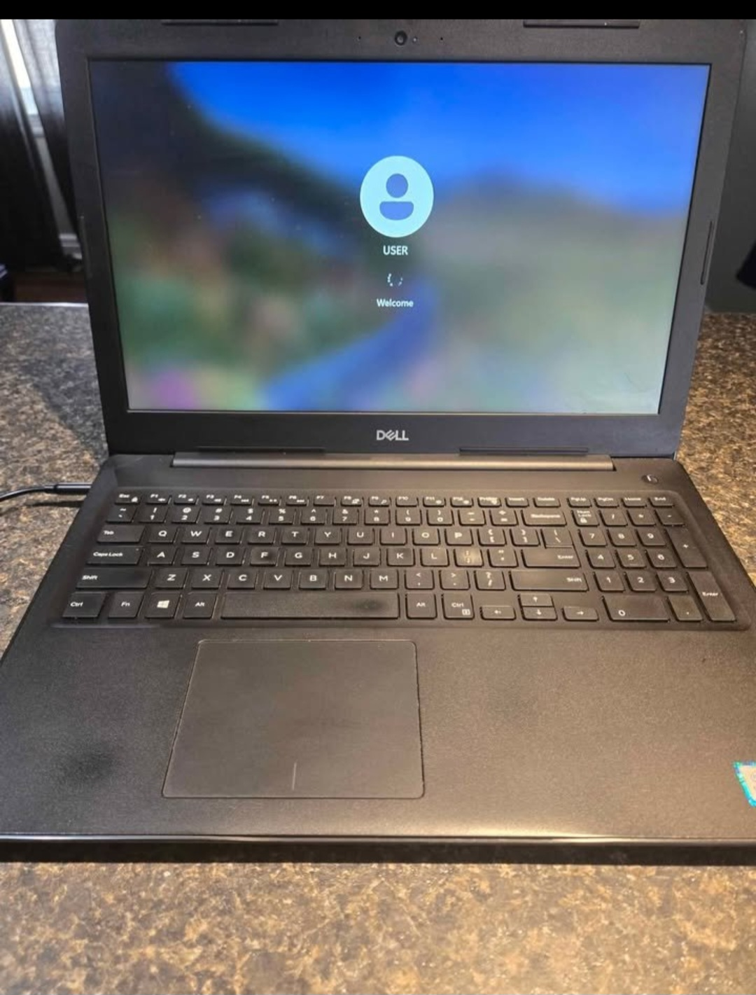 Dell Latitude 3590  15 Inch Laptop - i5 8th Gen, 16G/256G