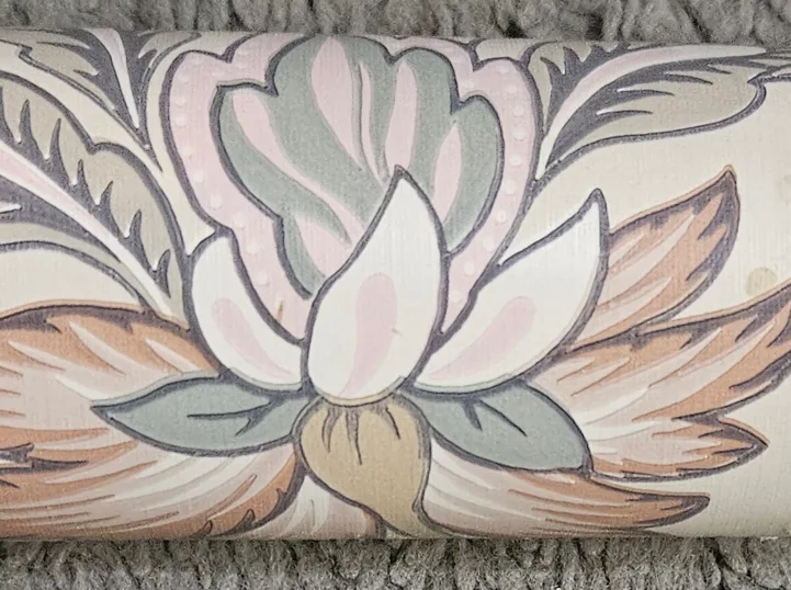 Floral Wallpaper Roll - Beige, Pink, and Green image indicator(3)