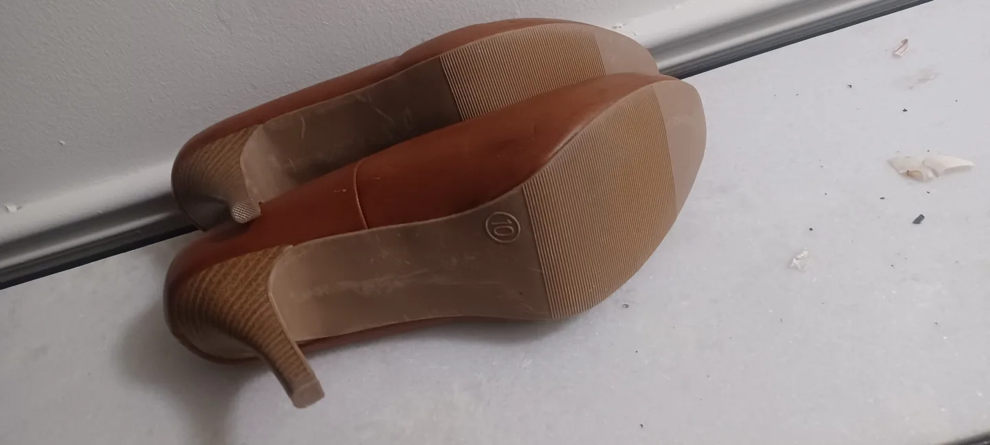 Women's Brown Leather-Look Heels, Size 10 image indicator(4)