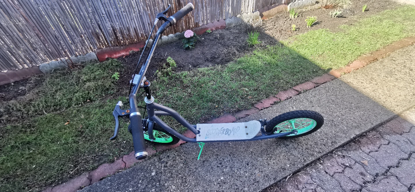 Kids' Scooter with Big Wheels - photo 2