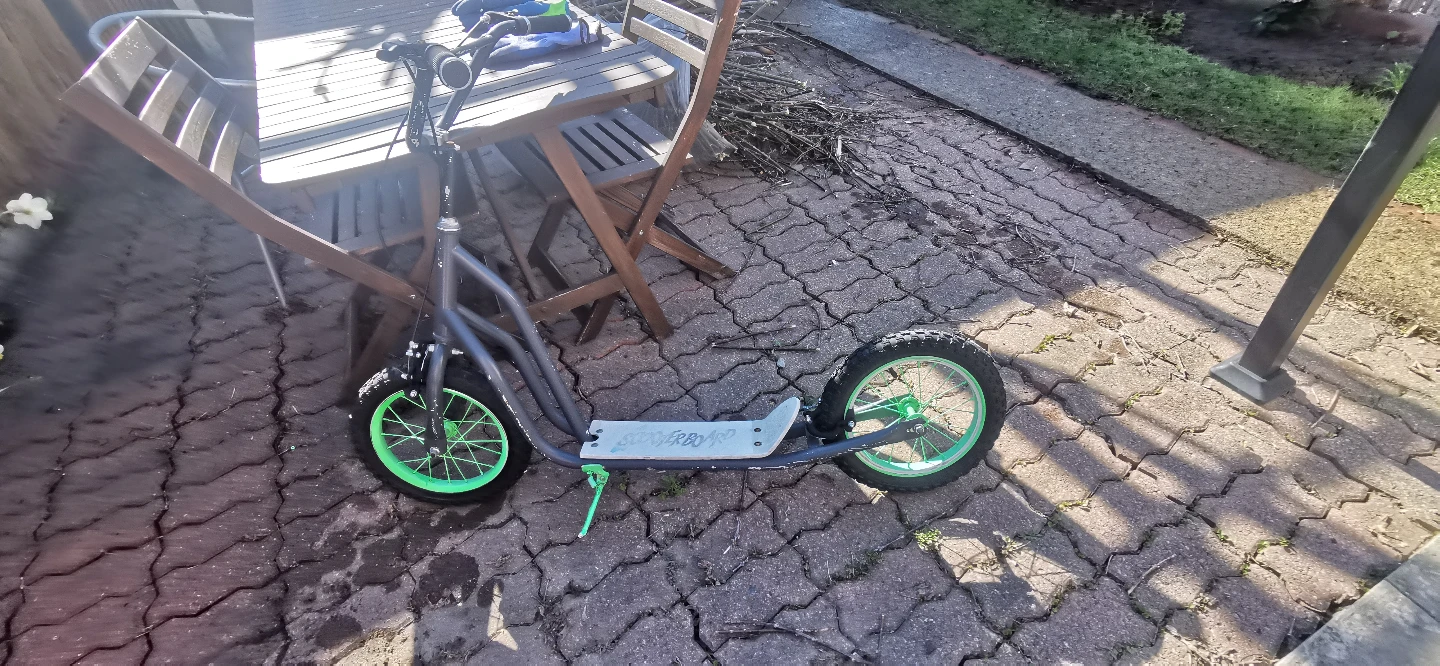 Kids' Scooter with Big Wheels - photo 3