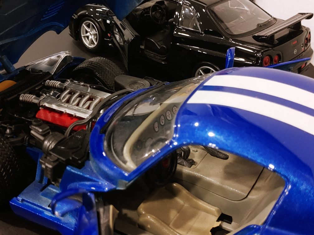 Die-Cast Model Cars - Dodge Viper & Nissan Skyline R34 - photo 5