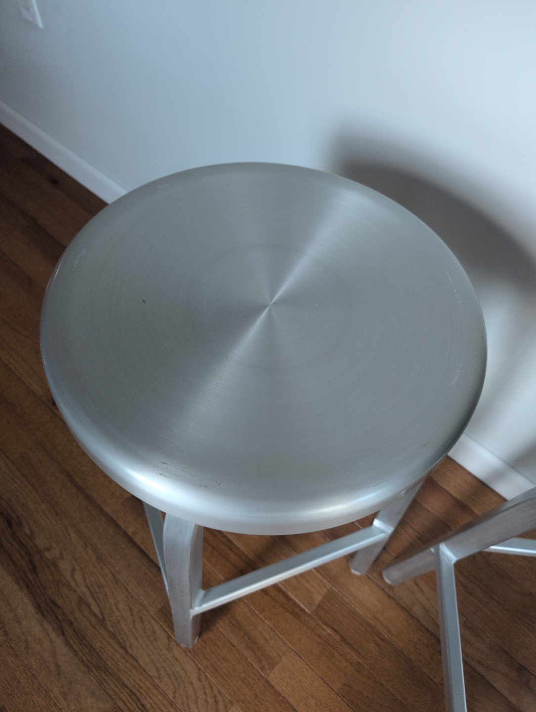 Pair of Metal Stools with Blue Cushions - photo 3
