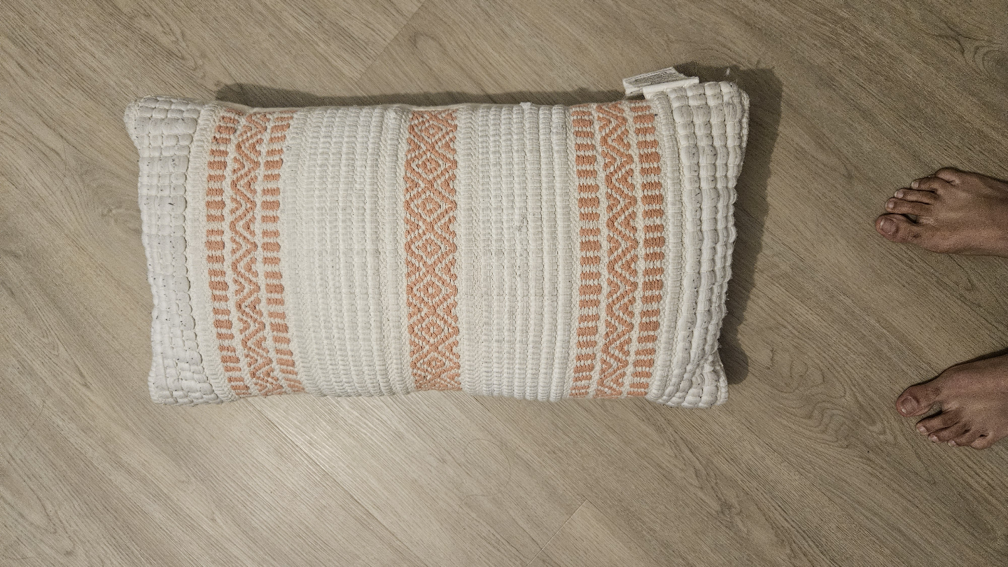 assorted Throw Pillows - photo 5