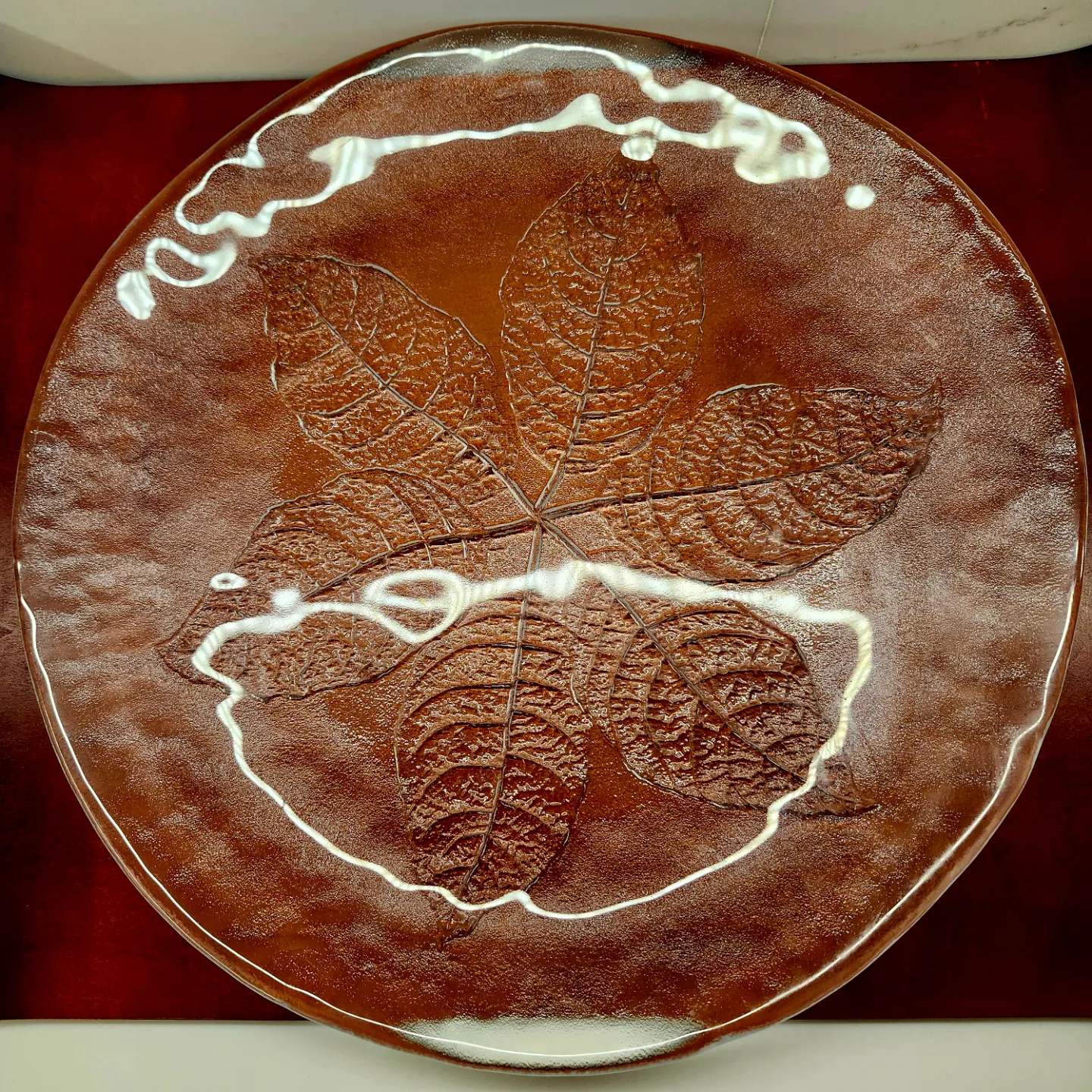 X Large Glass Decorative Plate with Leaf Design thumbnail