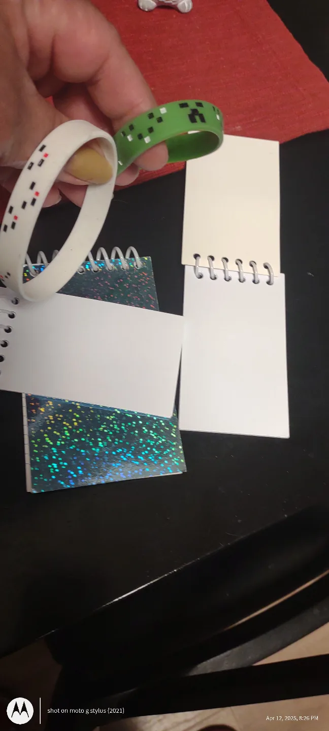 Minecraft Wristbands and Mini Notebooks image indicator(2)