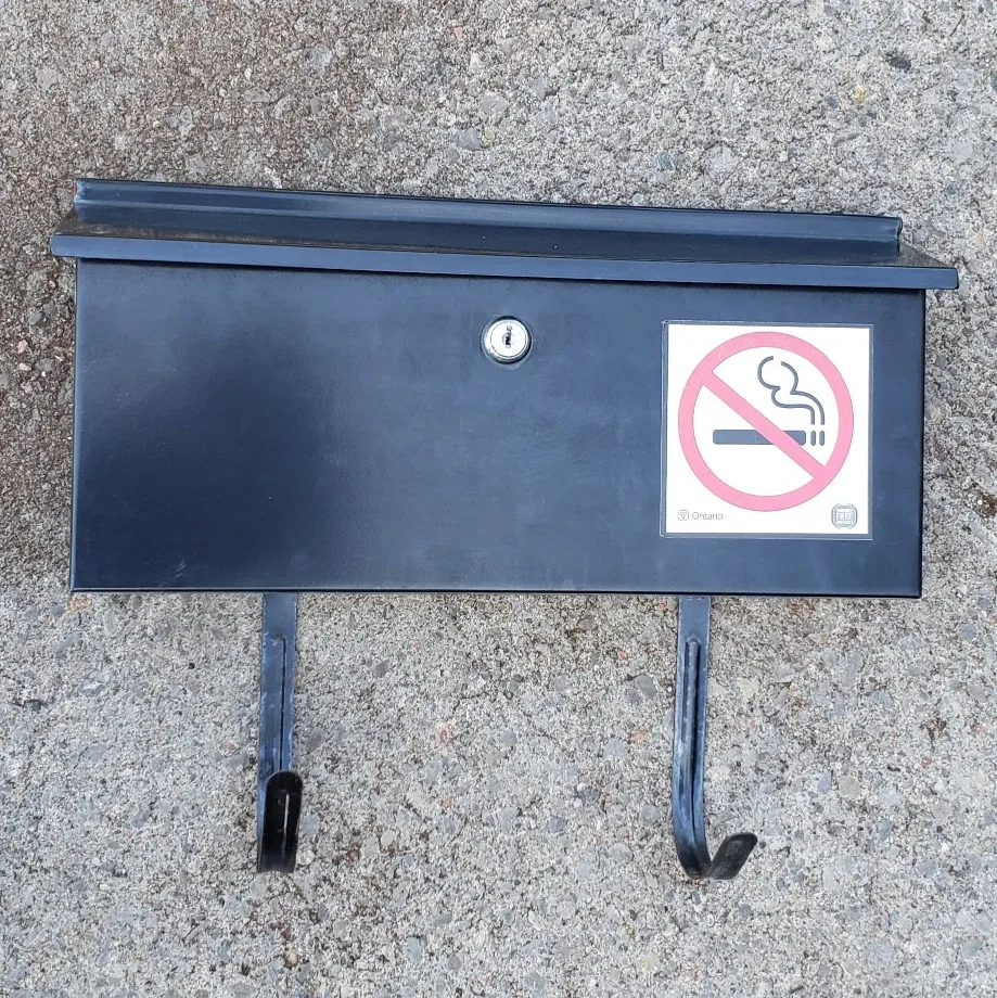 Metal mail box with lock image indicator(2)
