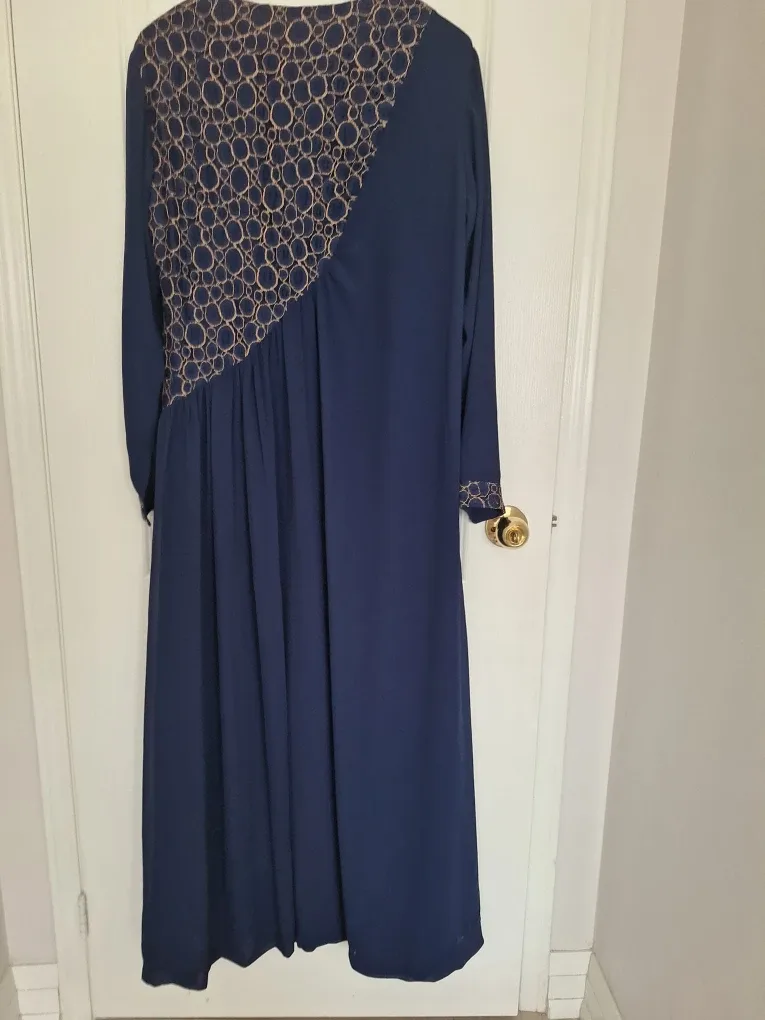 Beautiful Maxi Dress / Gown image indicator(2)