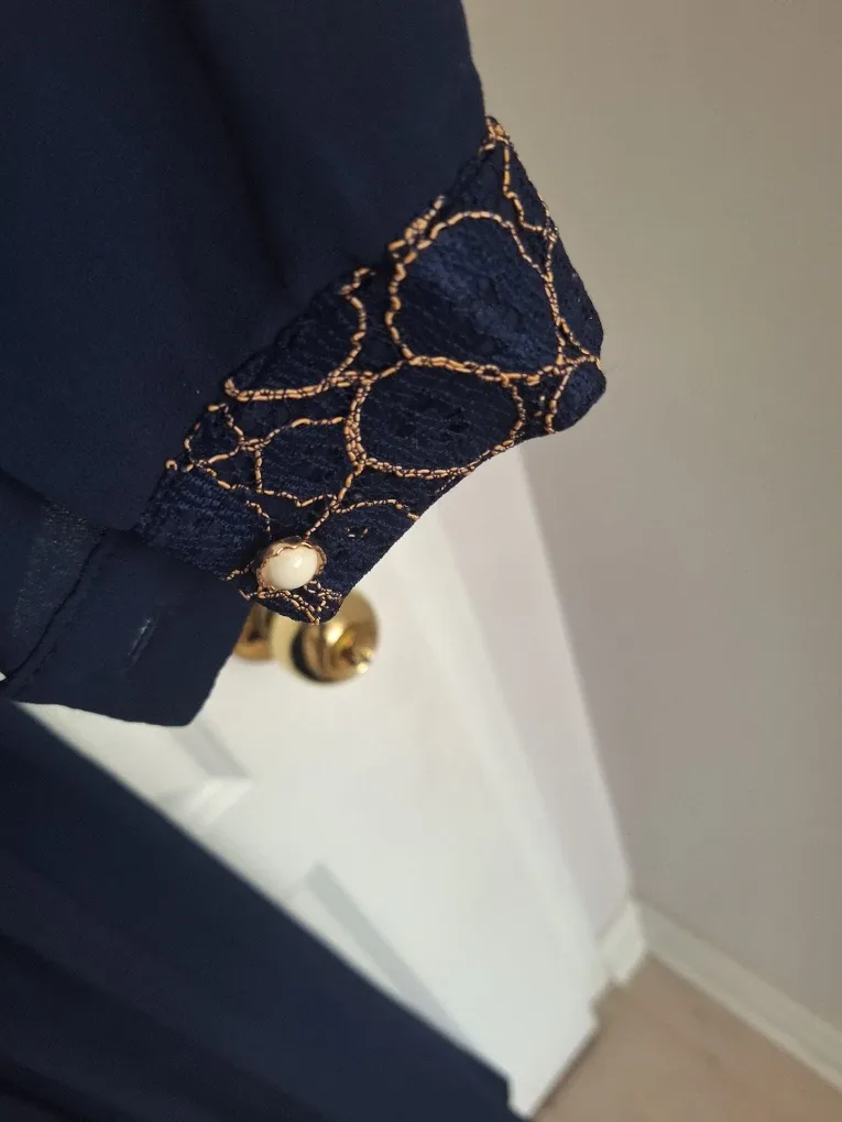 Beautiful Maxi Dress / Gown image indicator(4)