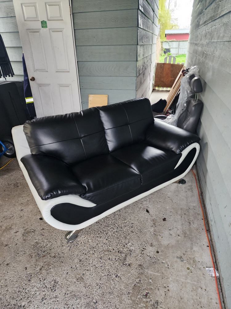 Modern Black and White Loveseat - photo 2