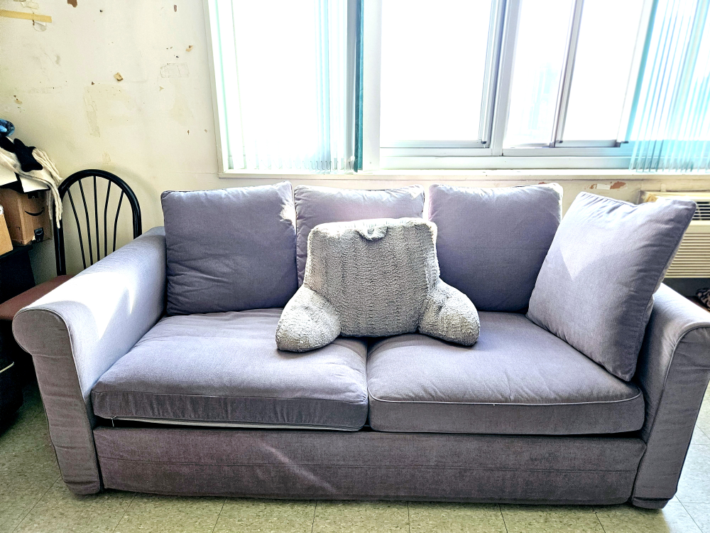 Queen Size Sofa Bed, Only 3 Yrs Old💚 - photo 5