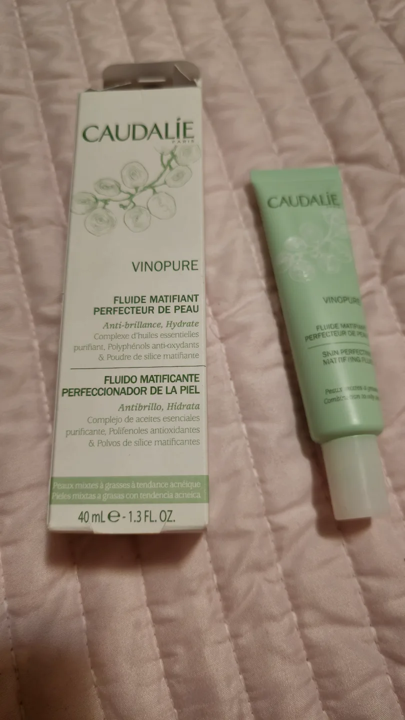 Caudalie Vinopure Skin Perfecting Mattifying Fluid 40ml image indicator(3)
