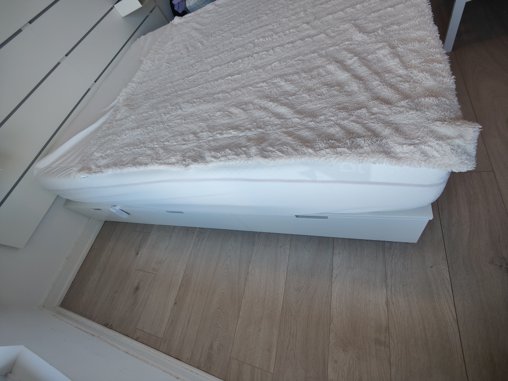 Queen Bed Frame with Headboard & Storage - Excellent Condition - photo 5