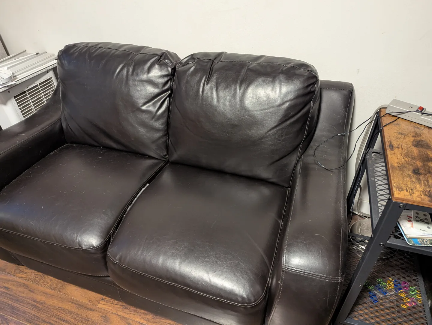 Black Leather Loveseat image indicator(2)