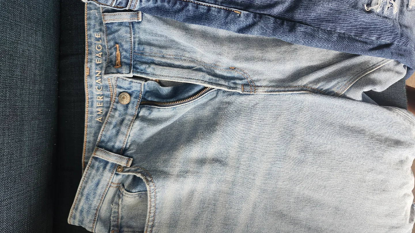 American Eagle Jeans Bundle - 3 pairs + Others image indicator(4)