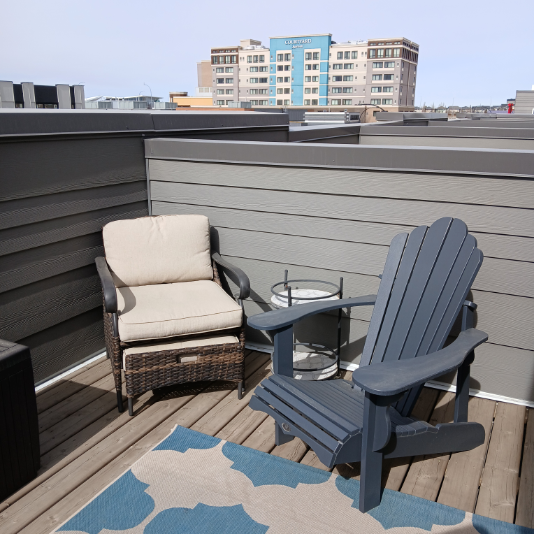 💚 Patio Furniture Set: Wicker Chair and Adirondack Chair