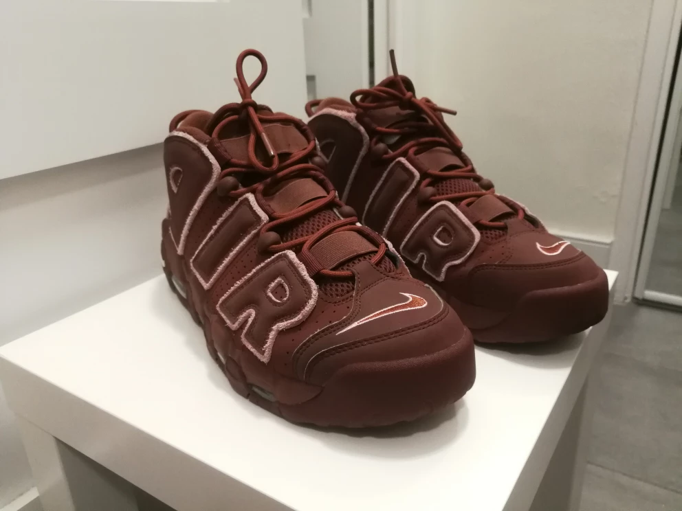 Nike Air More Uptempo '96 Valentine' s Day' Brown, Size 11.5