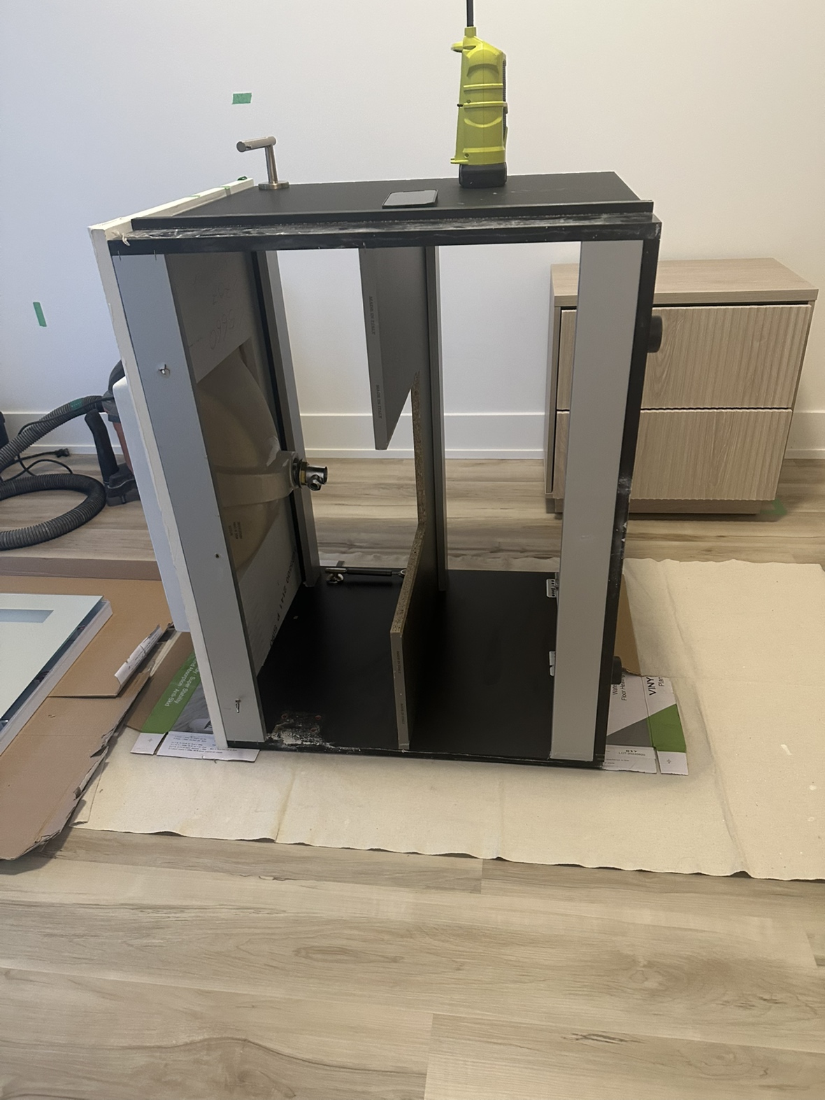 Bathroom Vanity with Quartz countertop, sink and Delta faucet - photo 3