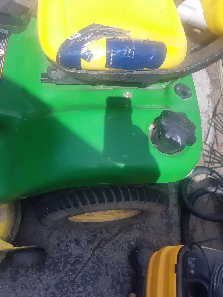 John Deere Lawn Tractor image indicator(10)