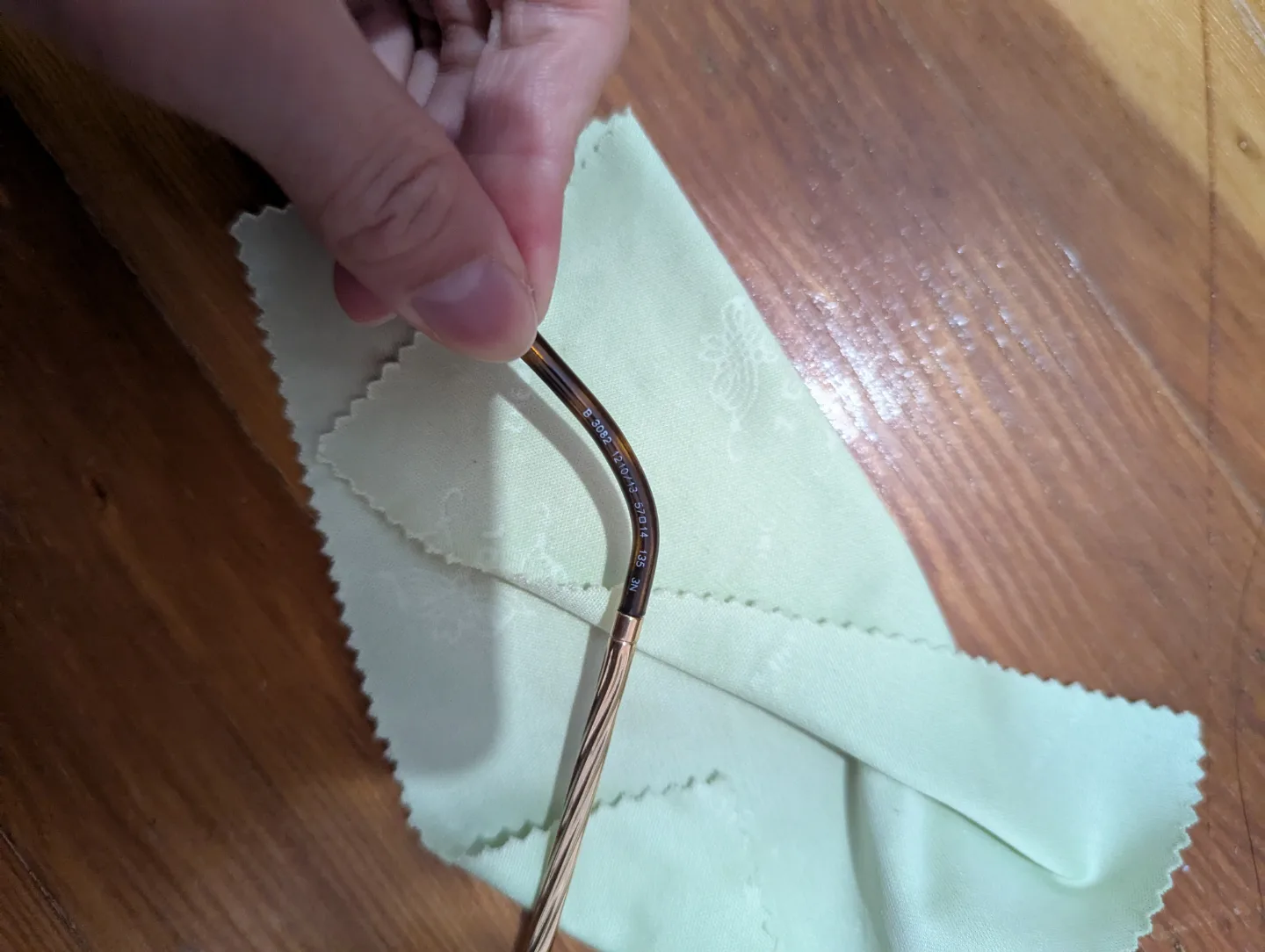 Burberry Aviator Sunglasses with Case image indicator(2)