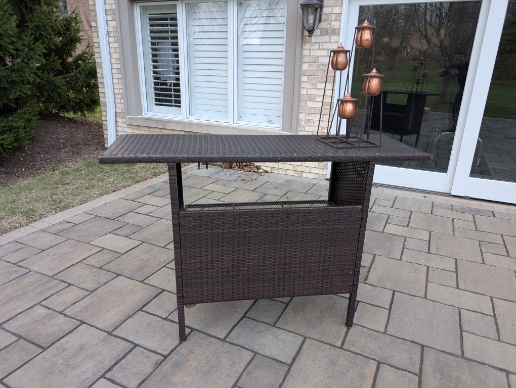 Outdoor Wicker Patio Bar
