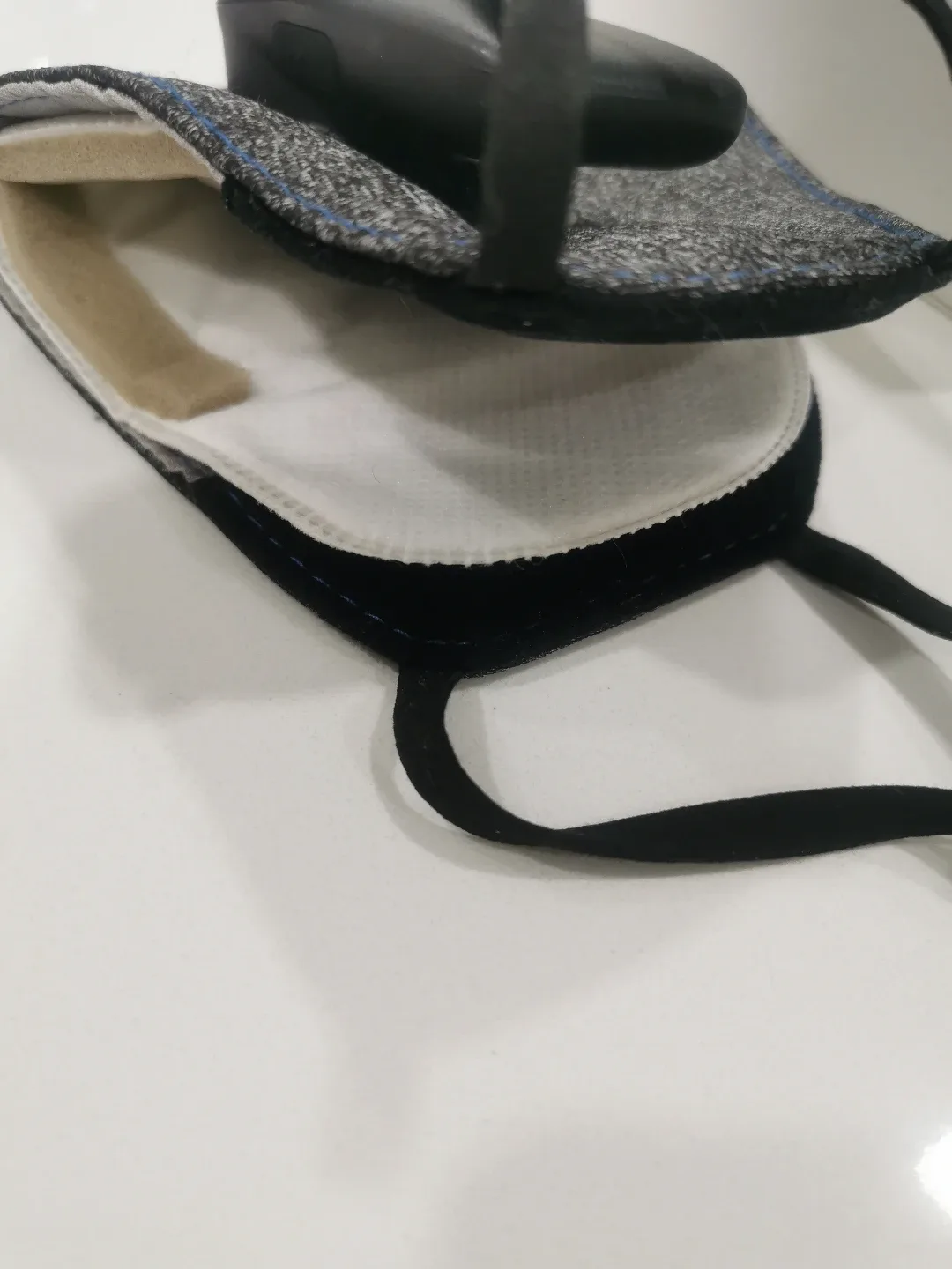 Purely Fresh Air Mask with Fan and Filters, used once image indicator(5)