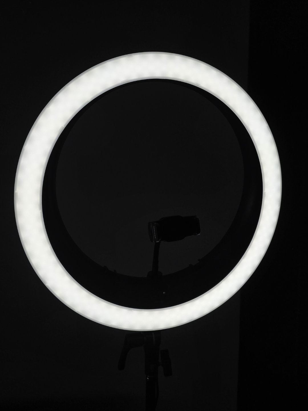 Neewer LED Ring Light Kit with Tripod Stand and Remote - photo 5