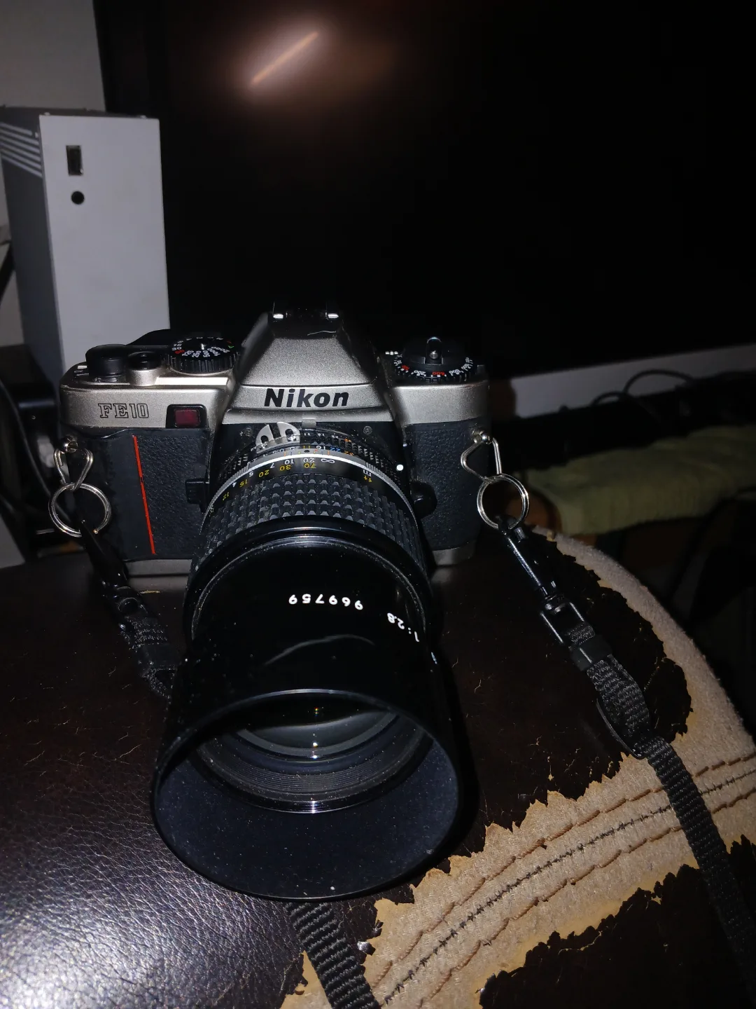 Nikon FE10 35mm Film Camera with Lens thumbnail
