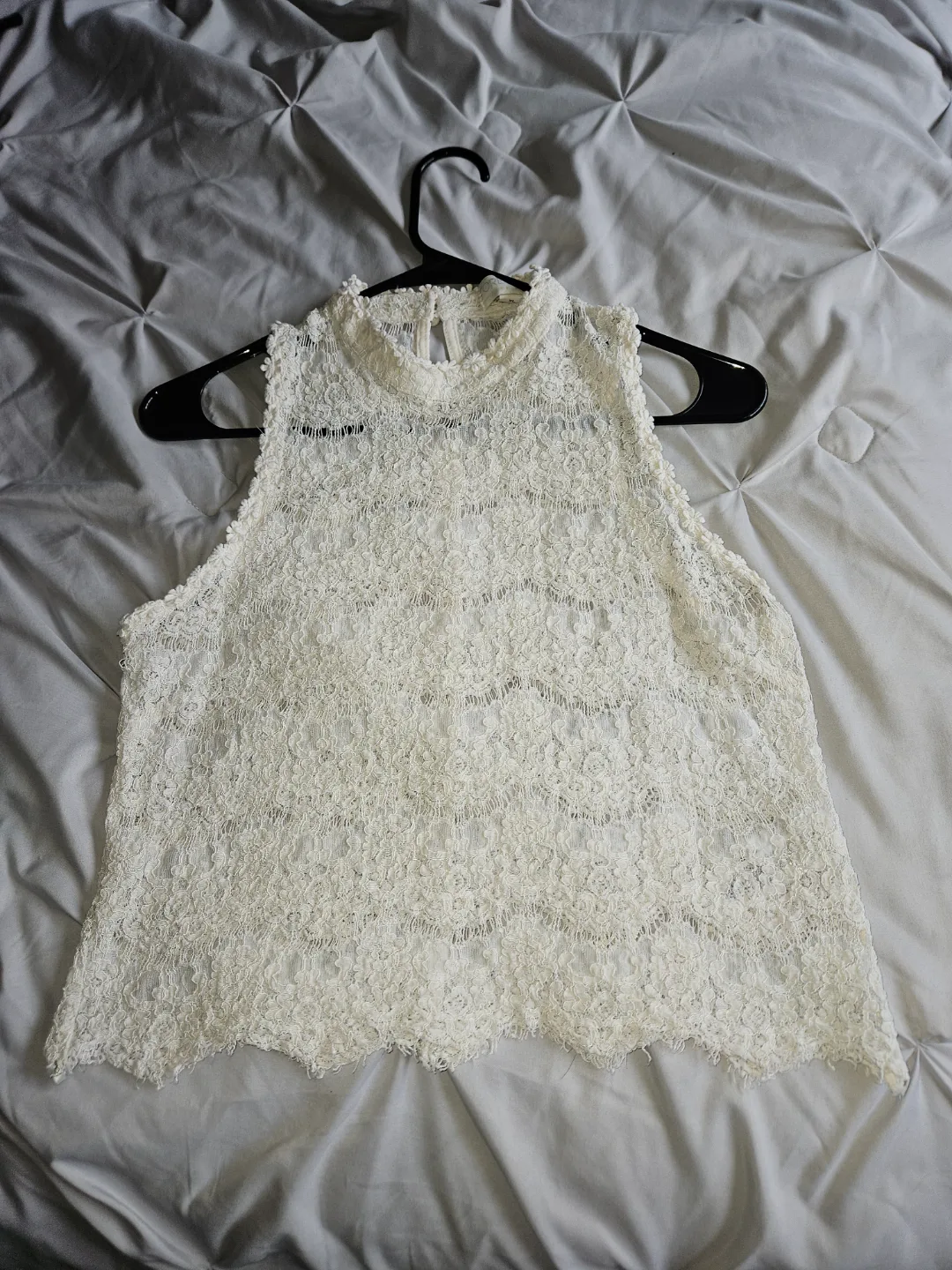 Forever 21 White Lace Top 💚 thumbnail