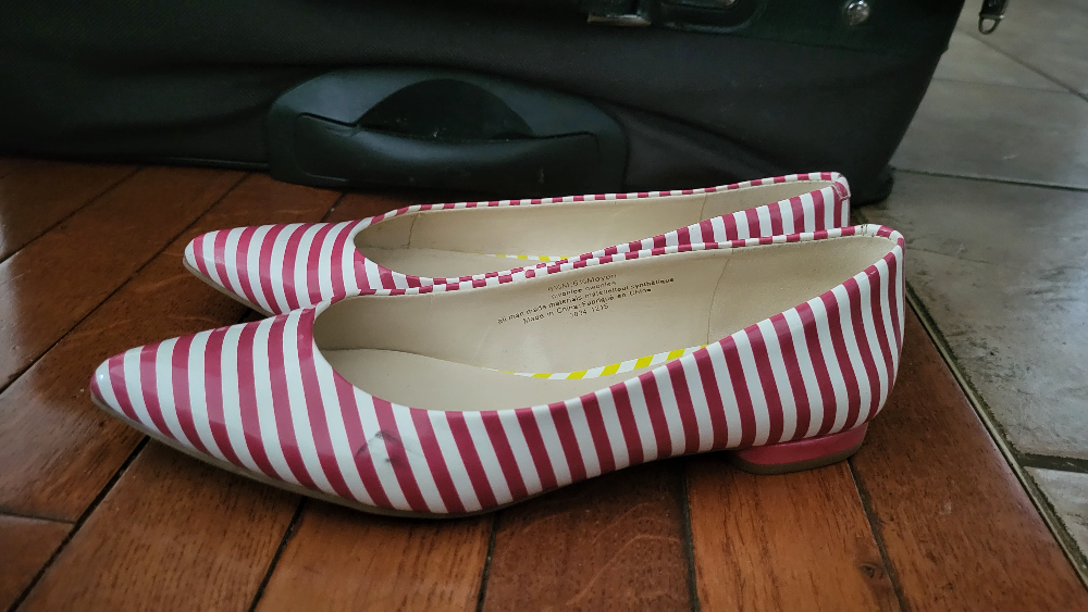 Women's Red and White Striped Pointed-Toe Flats Size 6.5/M - photo 3
