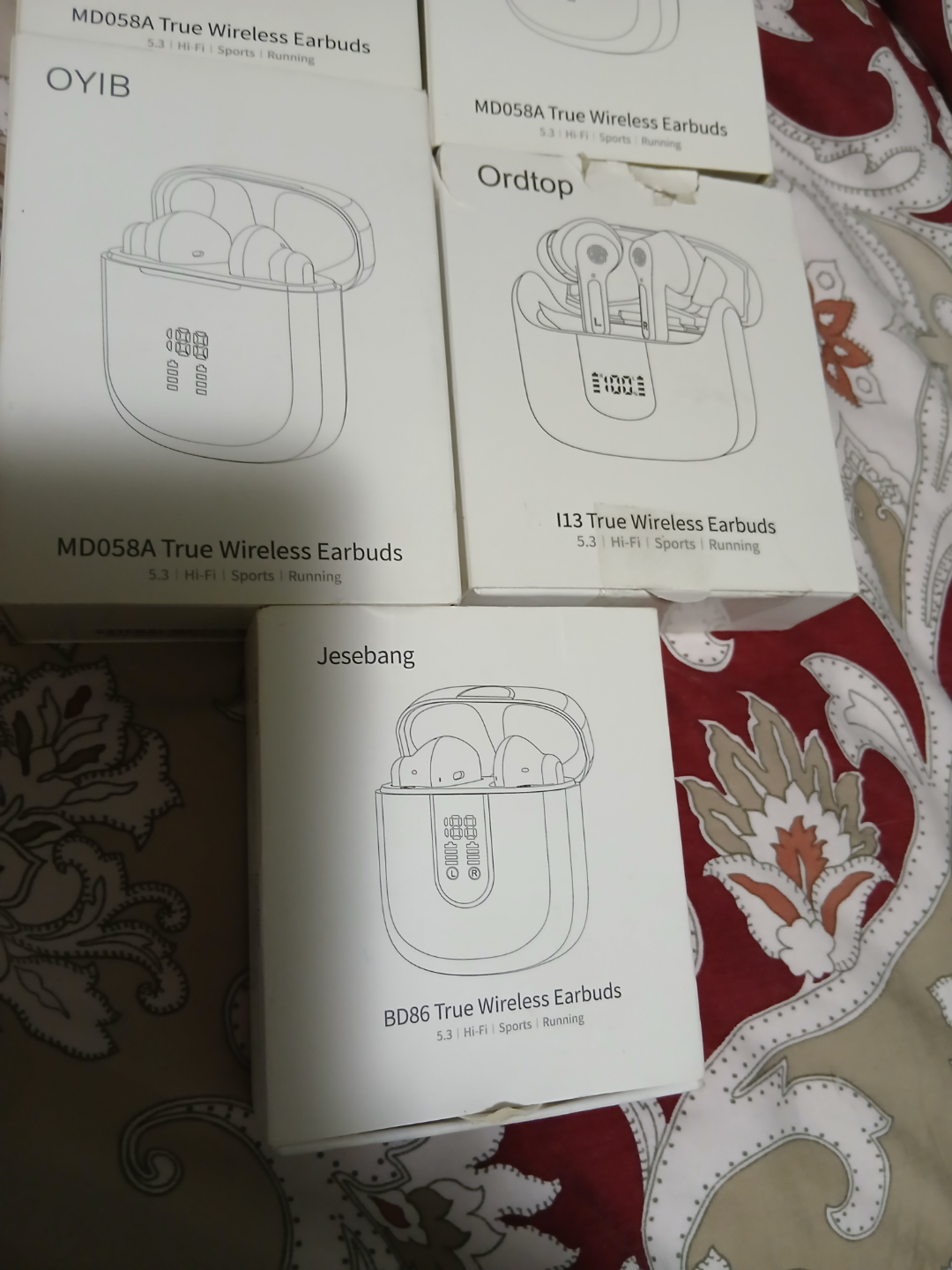 new never used earphones different models start from $20 to $60 - photo 5