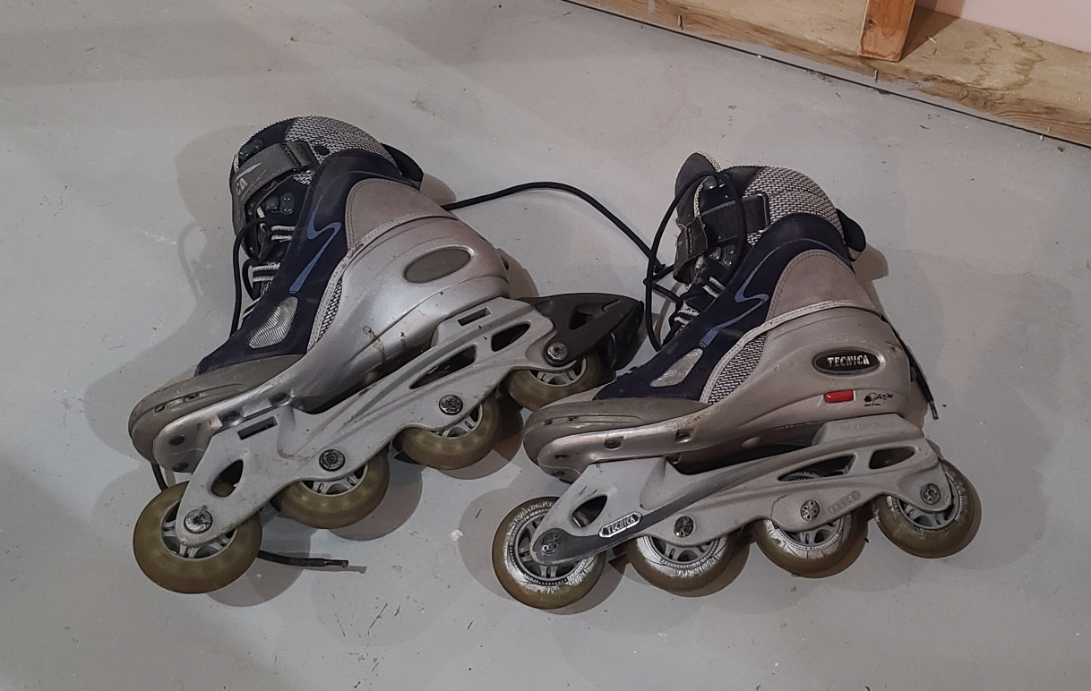 Rollerblades - women's size 8 - photo 2