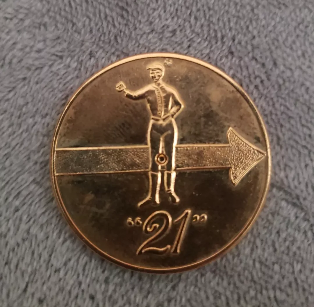 21 Club Collectible Set: Scarves & Tote Bag image indicator(6)