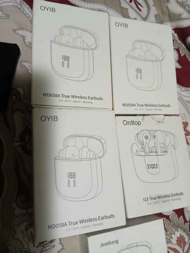 Bulk Lot of 10 Brand New True Wireless Earbuds image indicator(2)