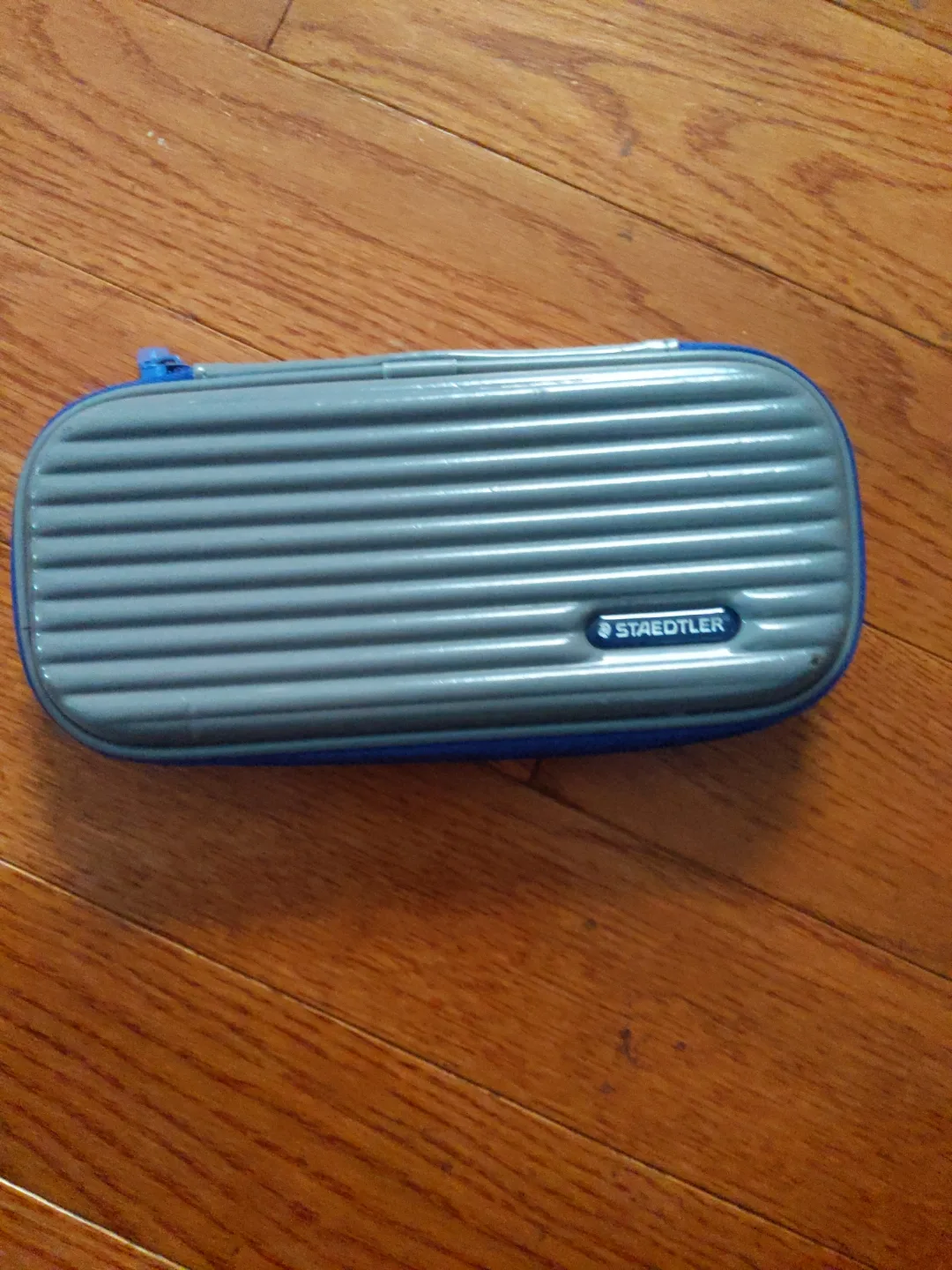 Staedtler Pencil Case with Coloured Pencils and Sharpener💚 image indicator(3)