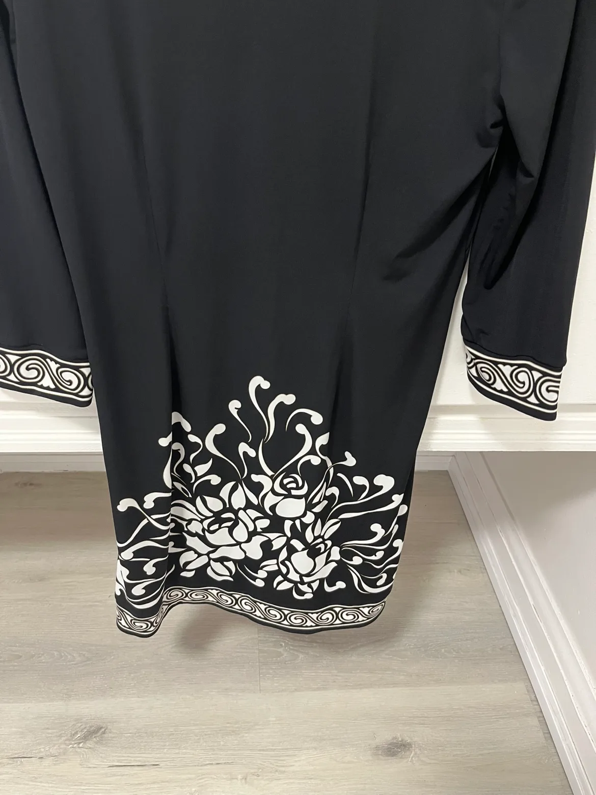 Ann Taylor LOFT Black & White Dress, Size XS image indicator(6)